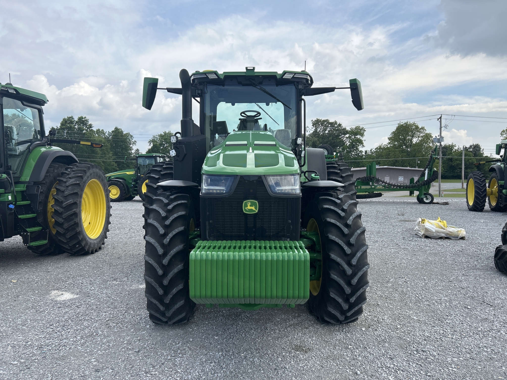 2023 John Deere 8R 310 Tractor