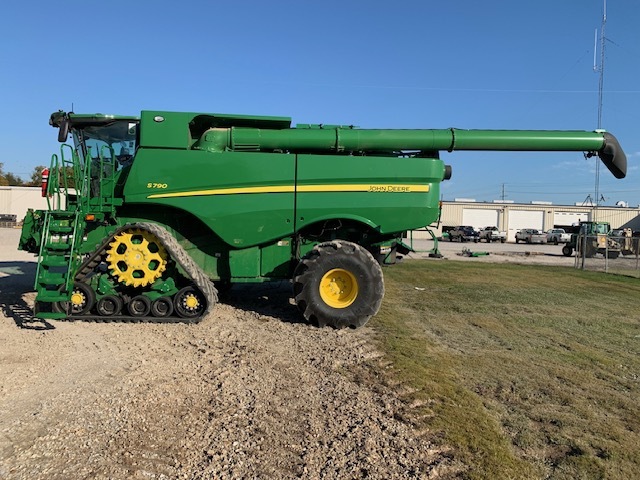 2024 John Deere S790 Combine