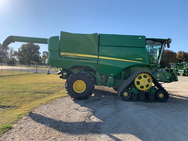 2024 John Deere S790 Combine