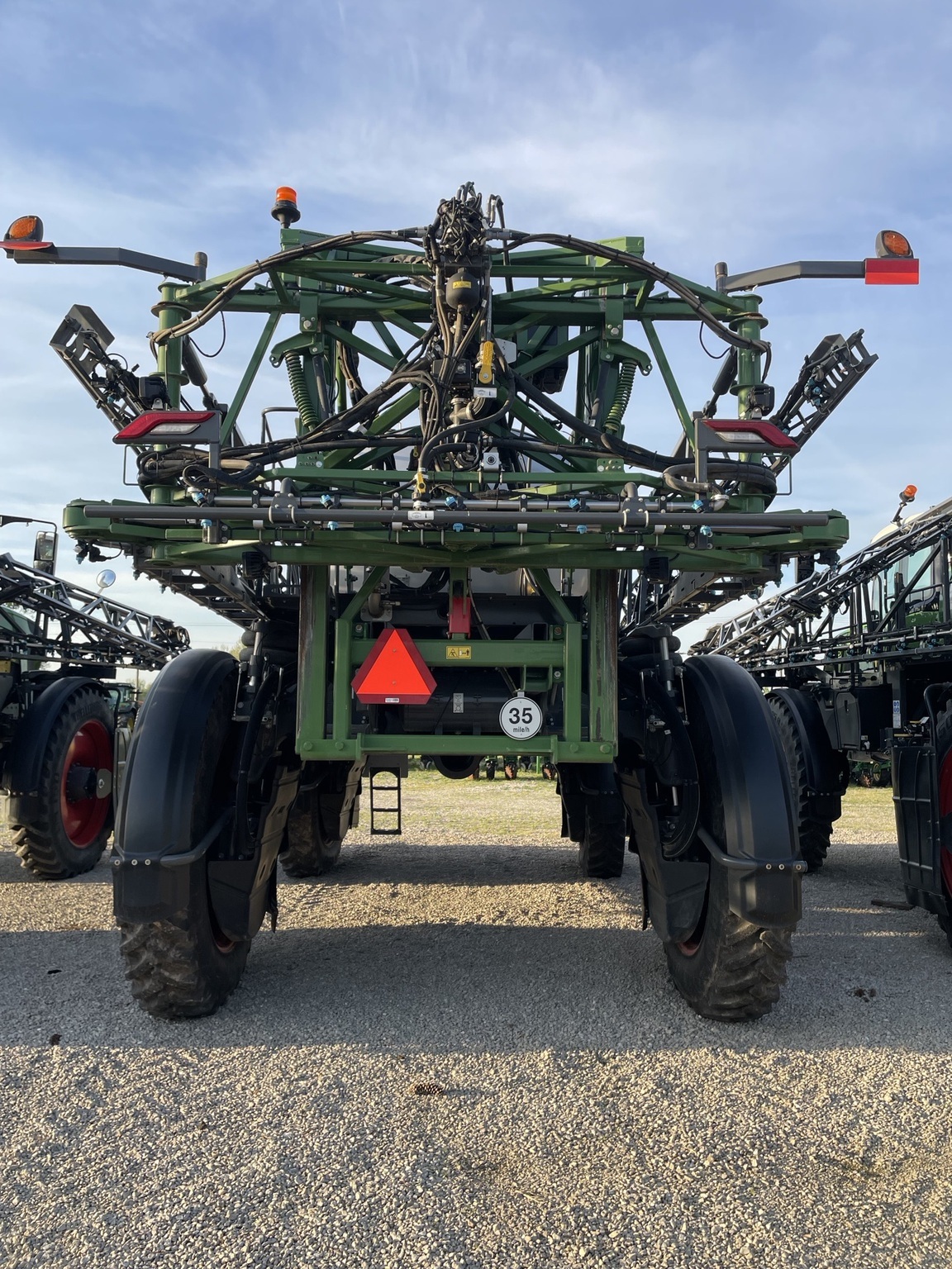 2025 Fendt RG934 Self-Propelled Sprayer