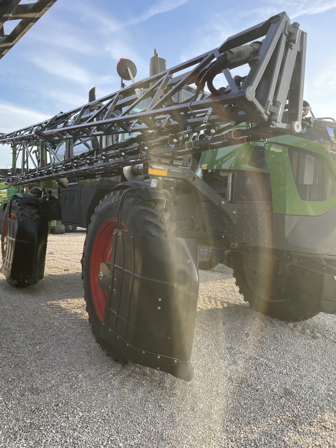 2025 Fendt RG934 Self-Propelled Sprayer