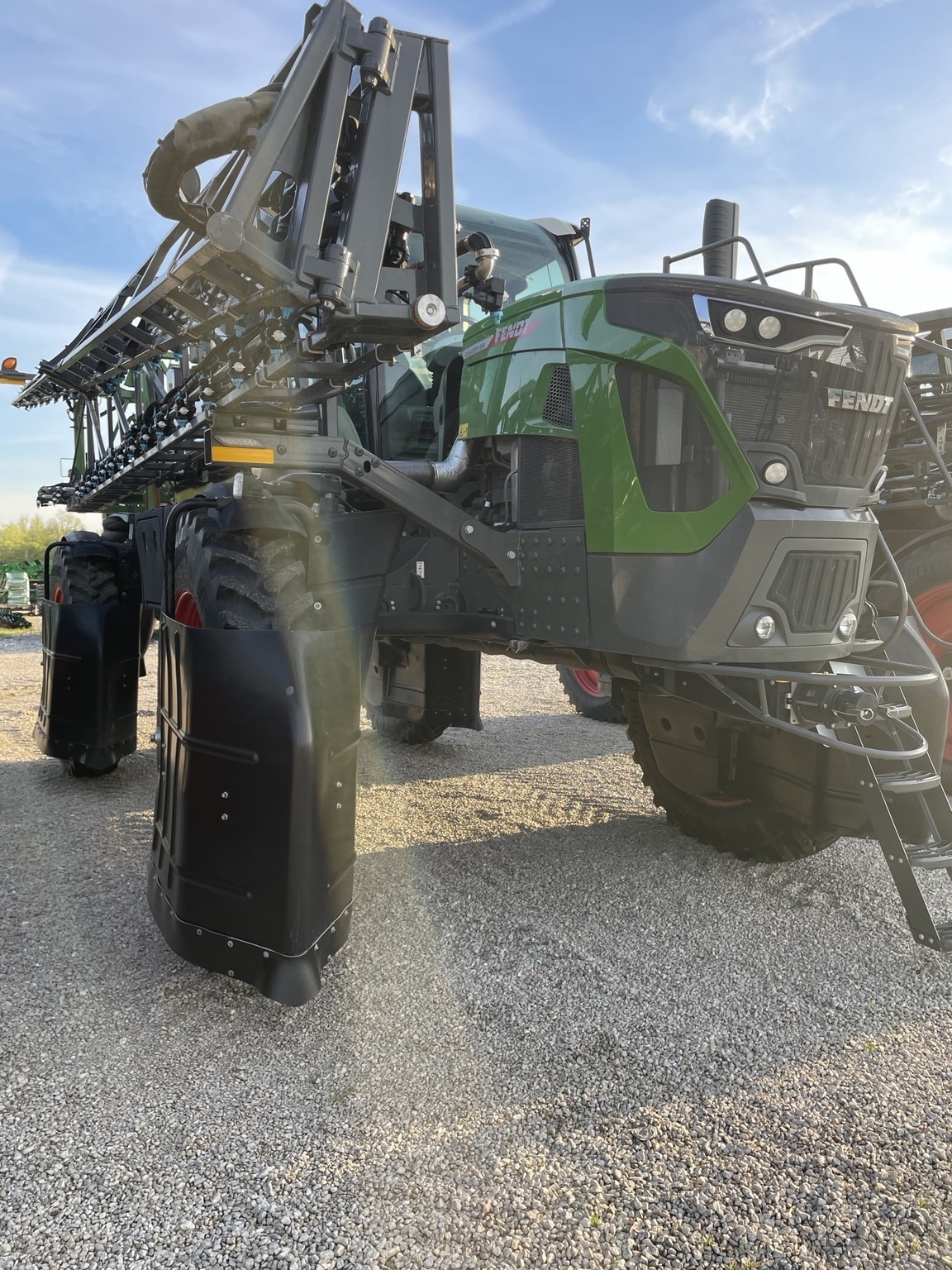 2025 Fendt RG934 Self-Propelled Sprayer
