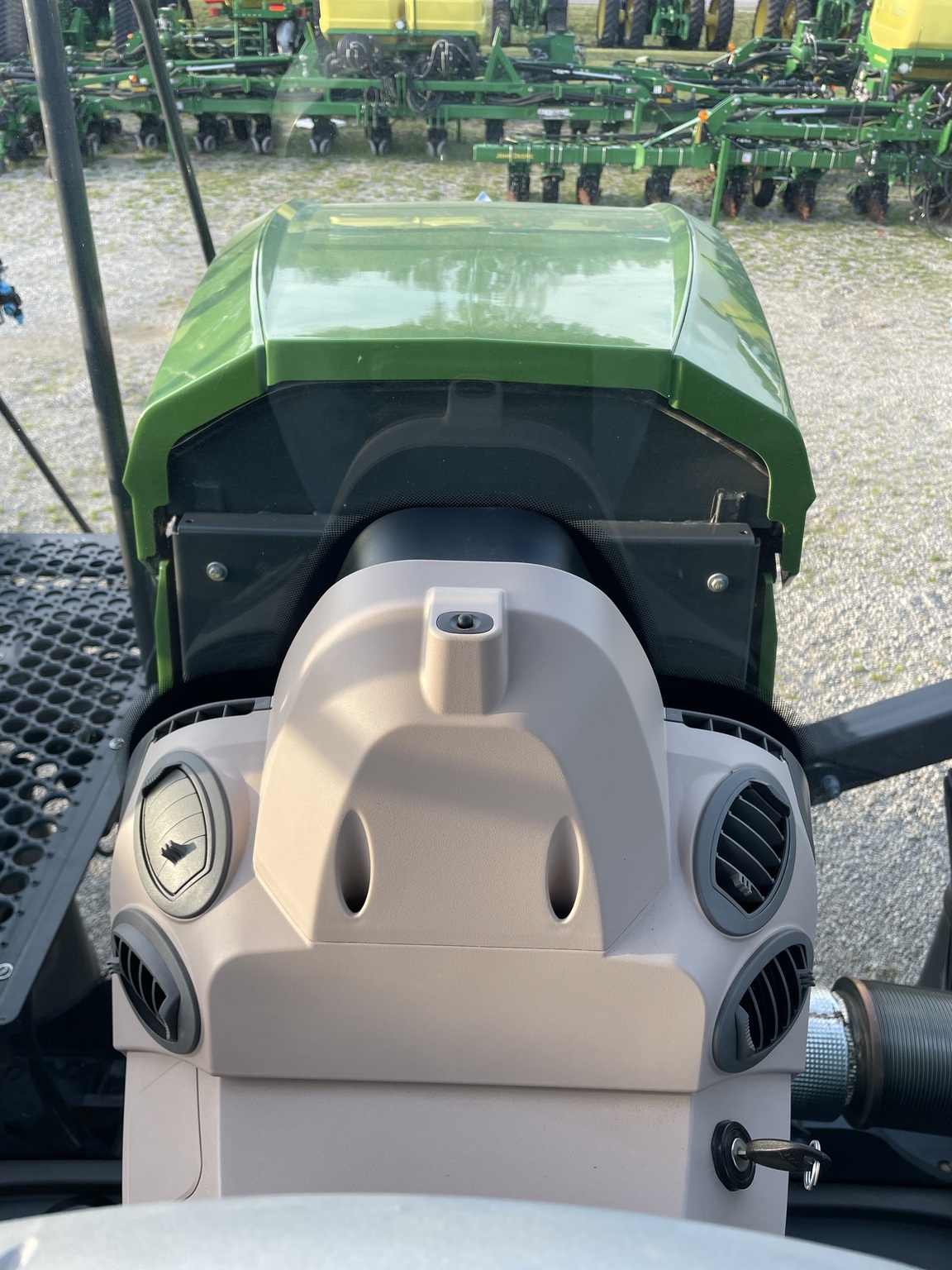 2025 Fendt RG934 Self-Propelled Sprayer