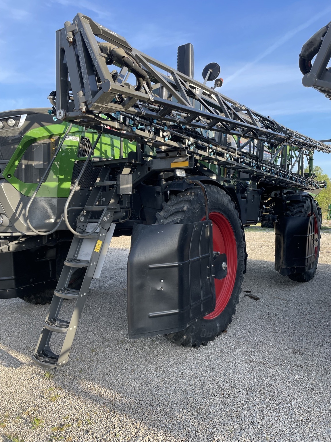 2025 Fendt RG934 Self-Propelled Sprayer
