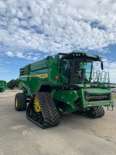 2024 John Deere X9 1000 Combine