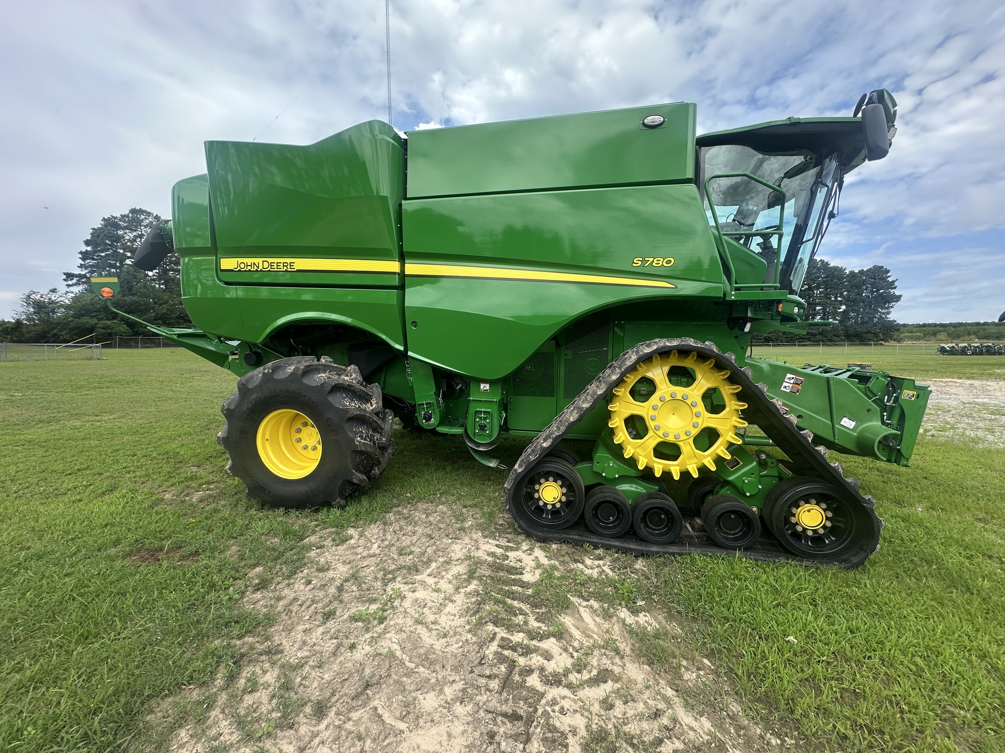 2024 John Deere S780 Combine