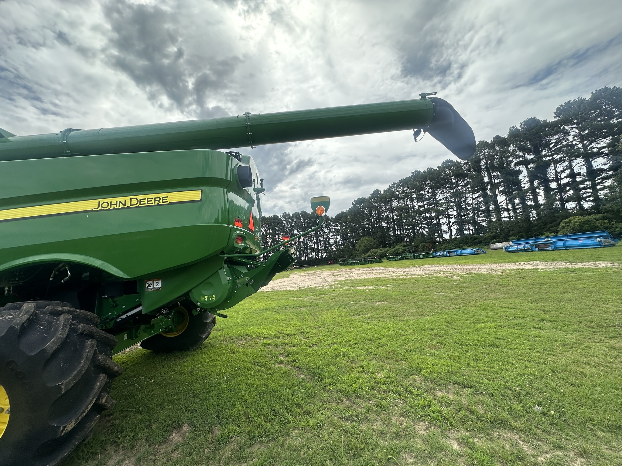 2024 John Deere S780 Combine