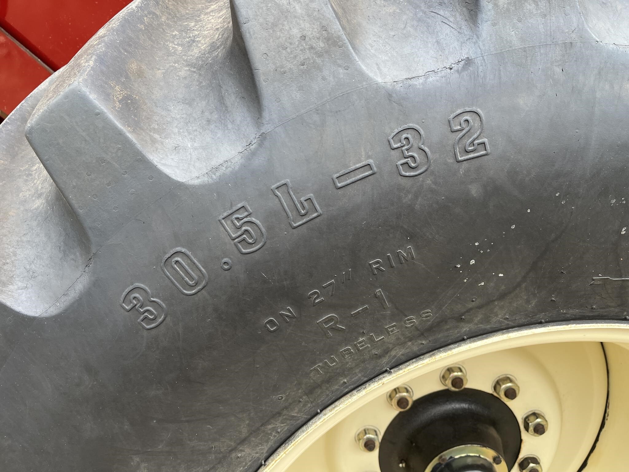  J&M 750 Grain Cart