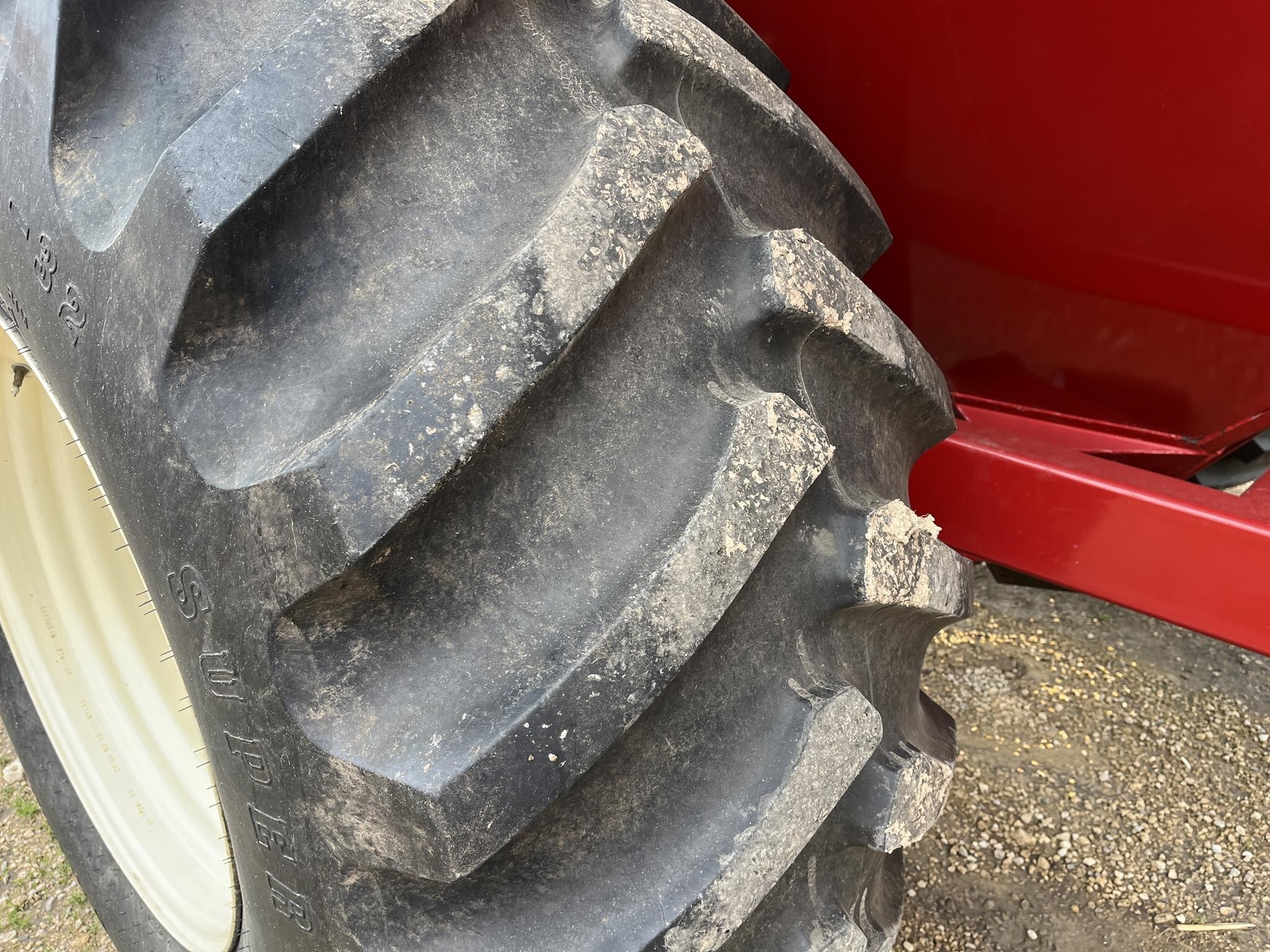  J&M 750 Grain Cart