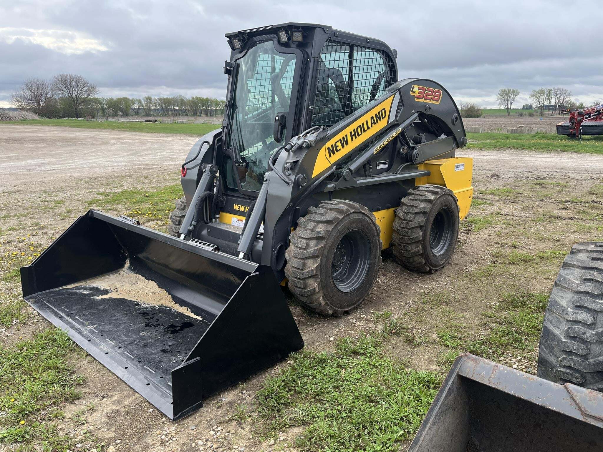 2023 New Holland L328 Skid Steer