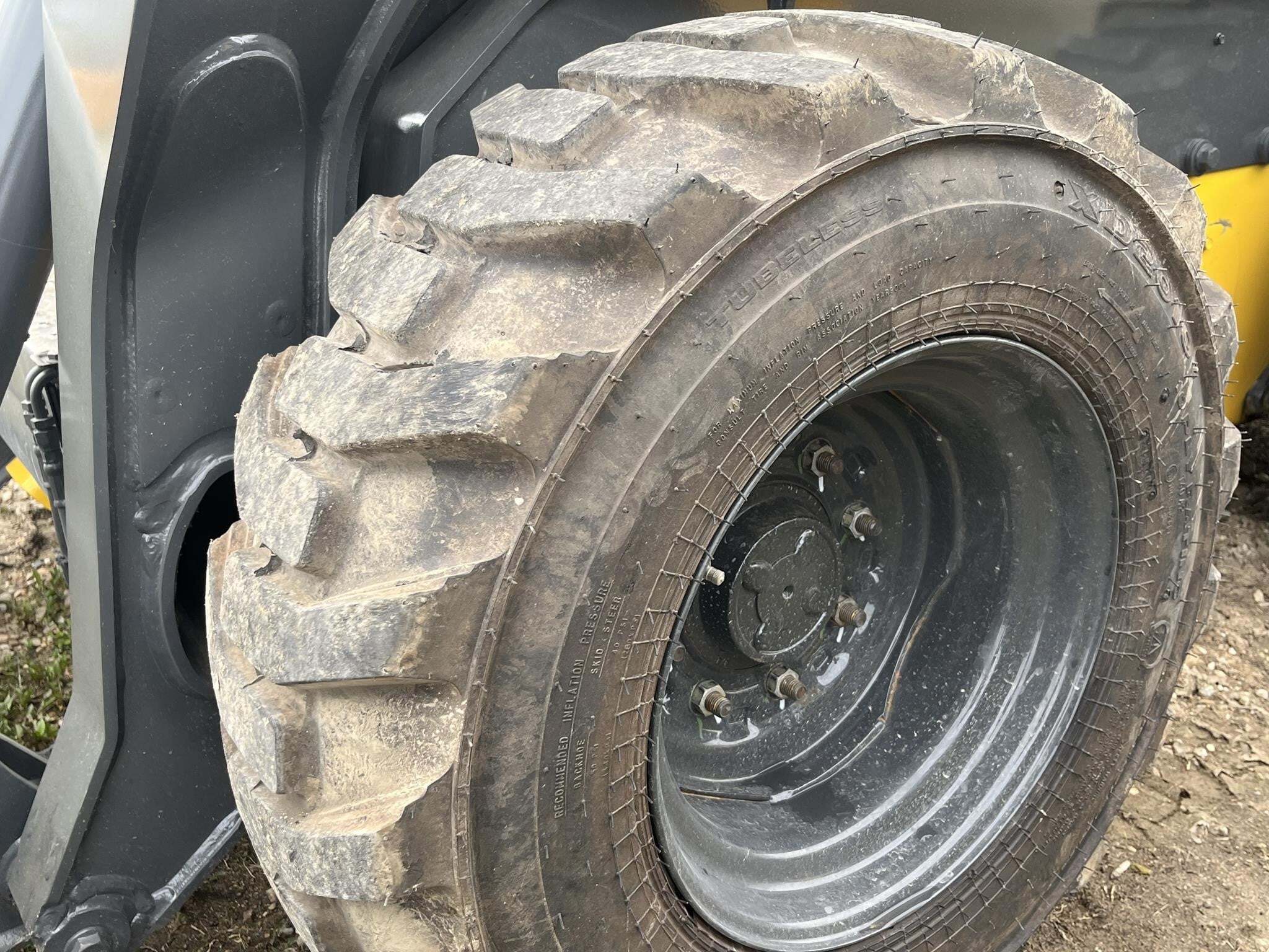 2023 New Holland L328 Skid Steer