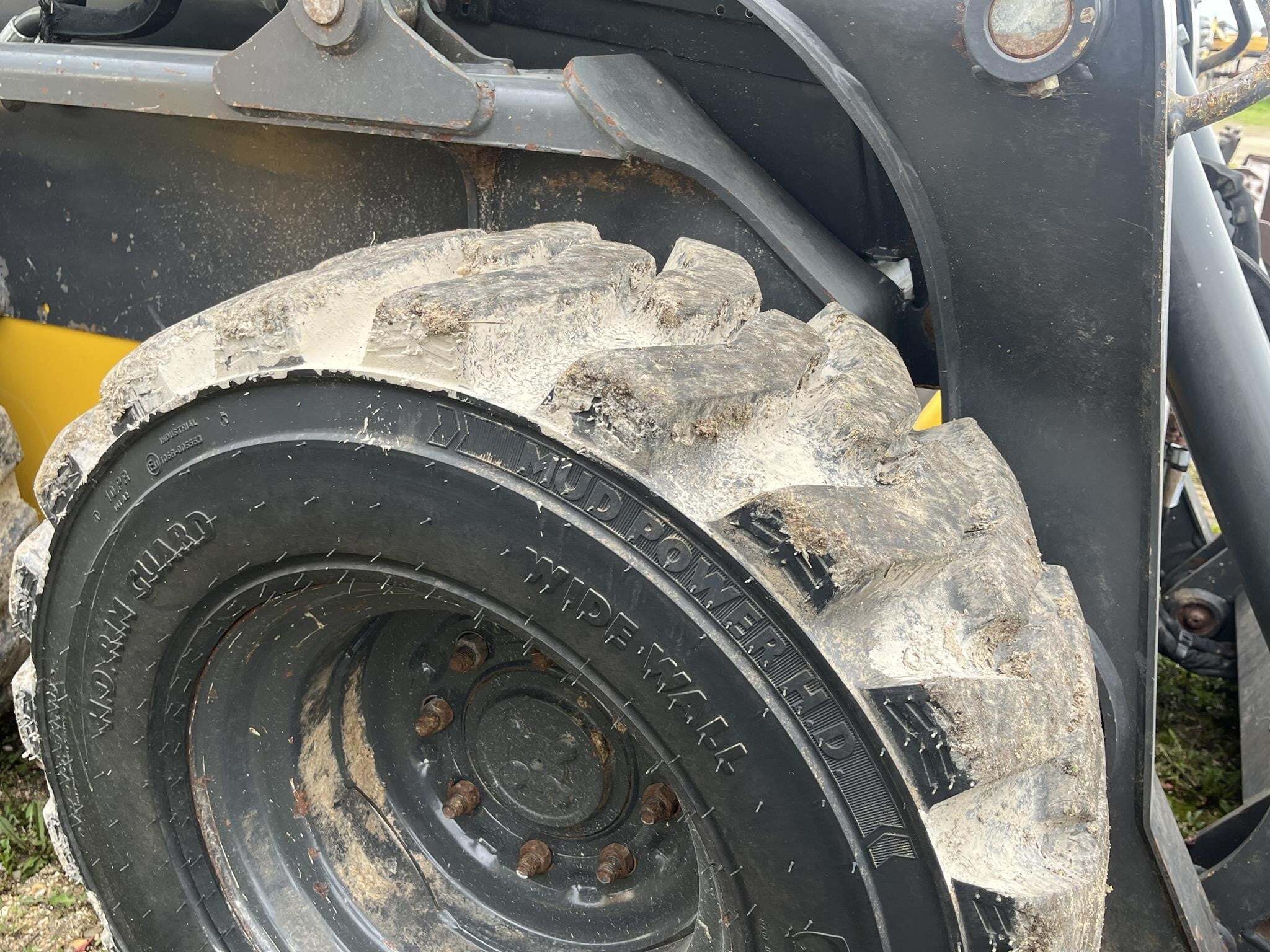 2021 New Holland L320 Skid Steer