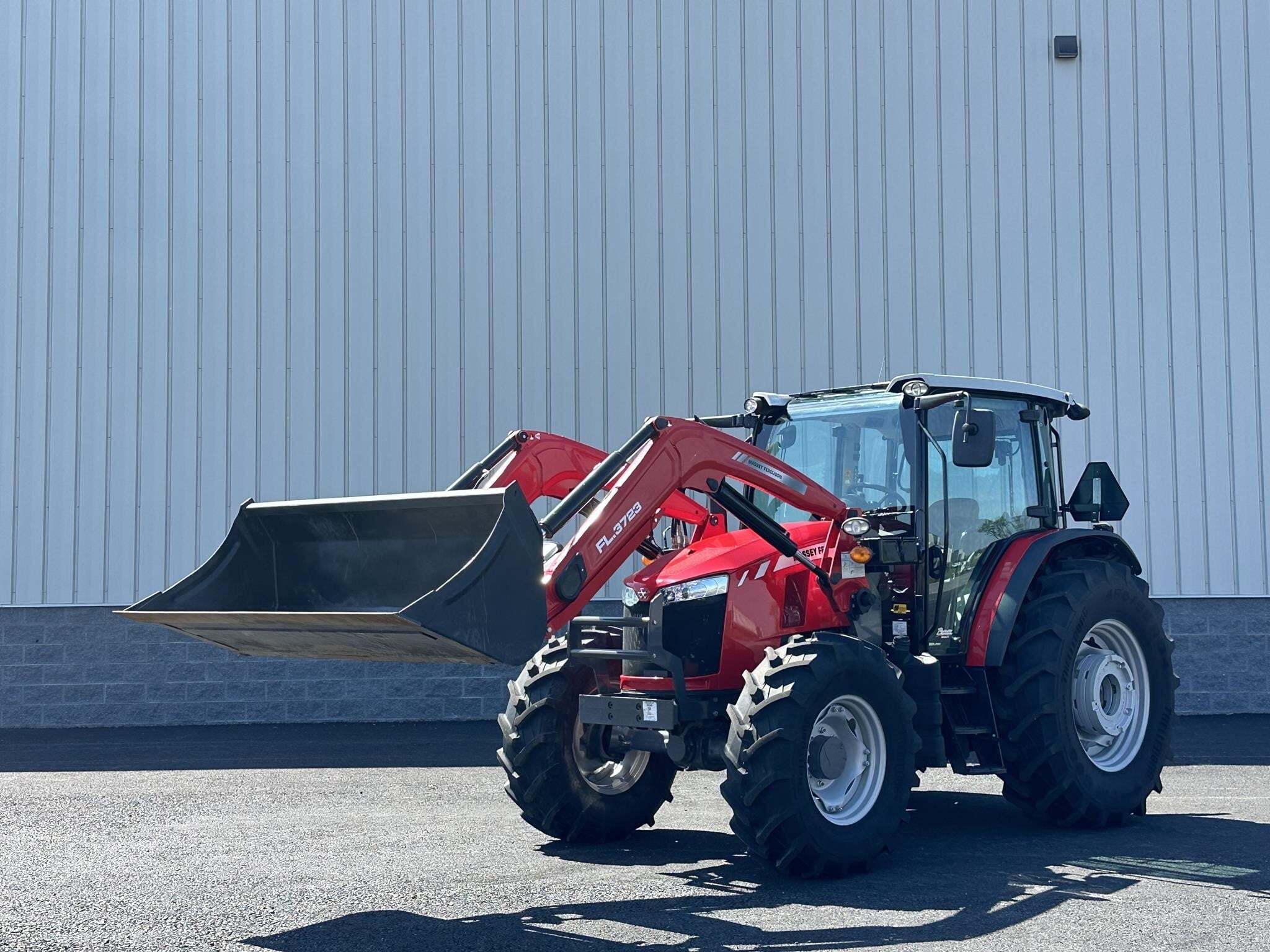 2022 Massey Ferguson 6713 Tractor