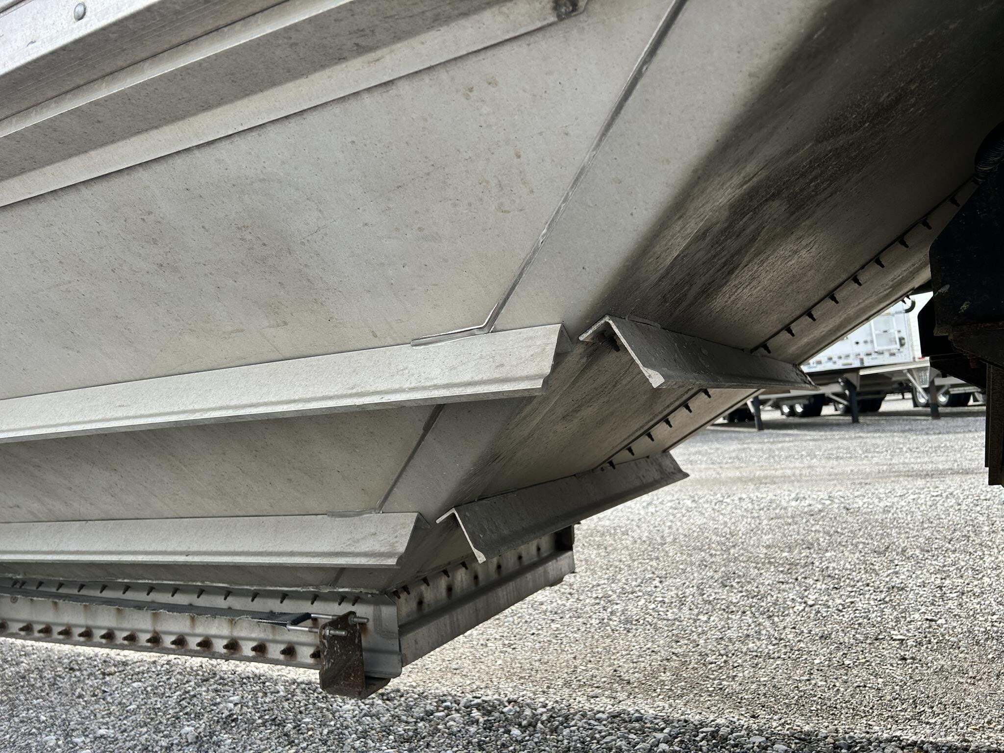 2015 Wilson DWH-501C Grain Trailer