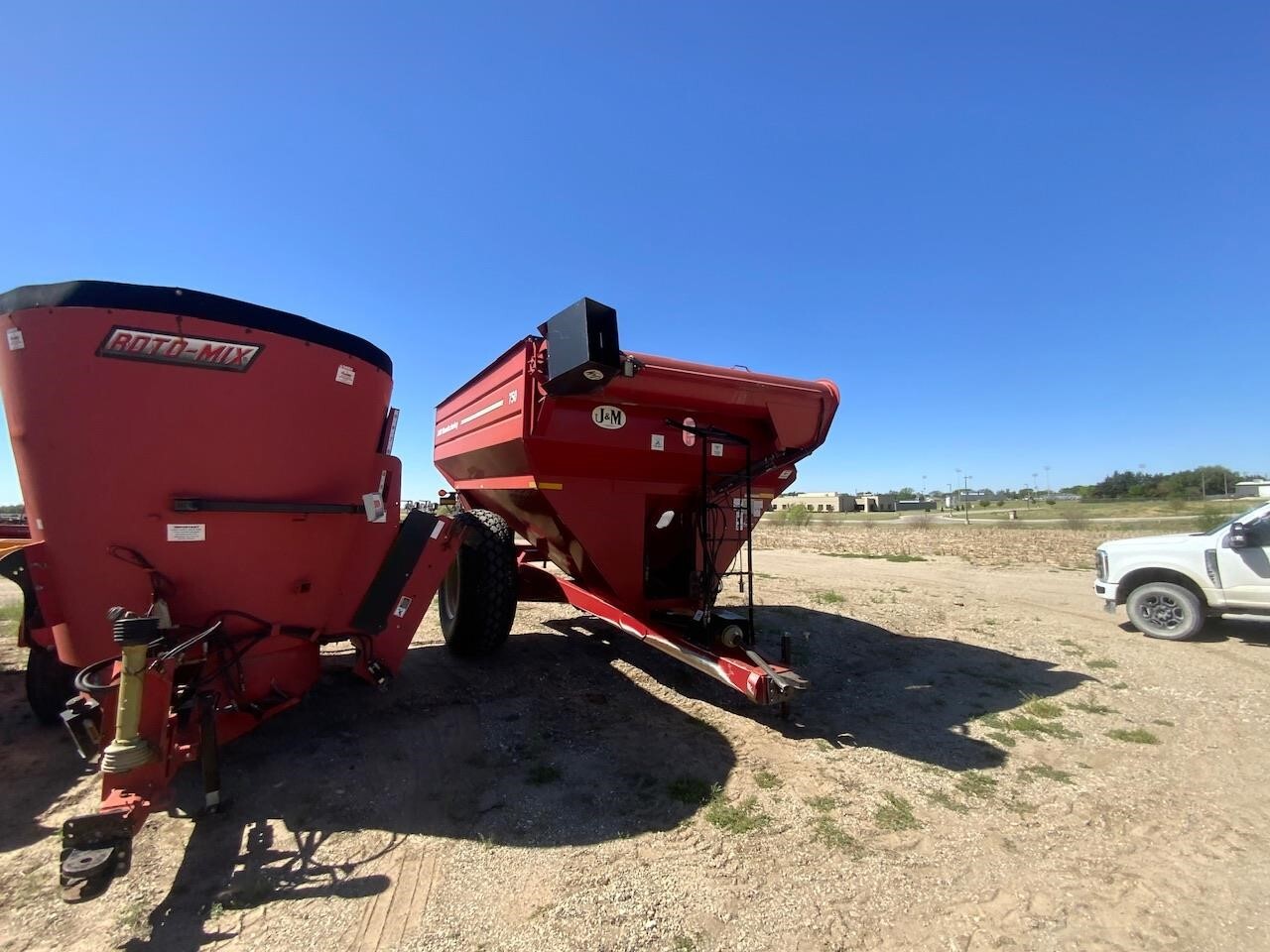  J&M 750 Grain Cart