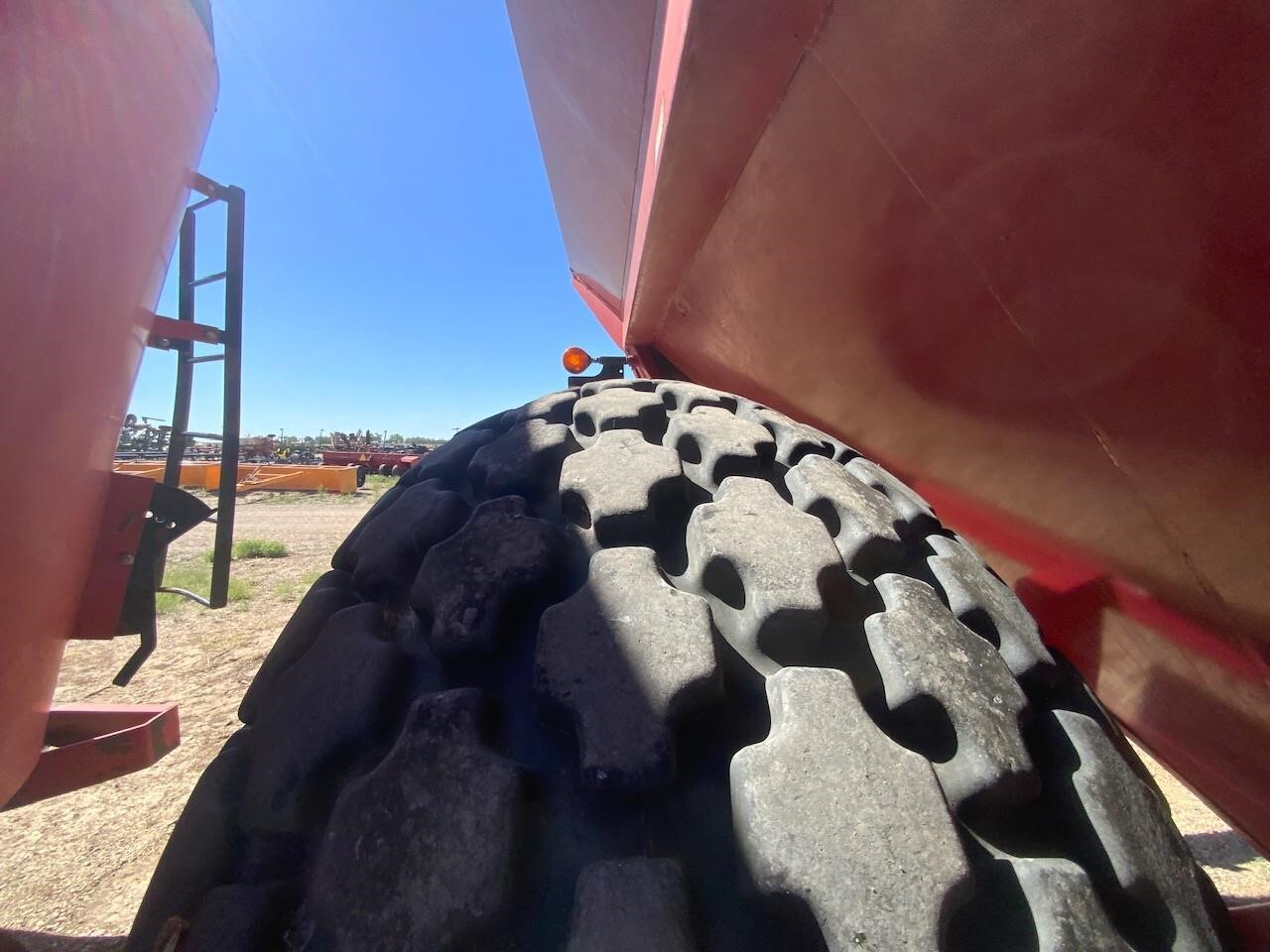  J&M 750 Grain Cart