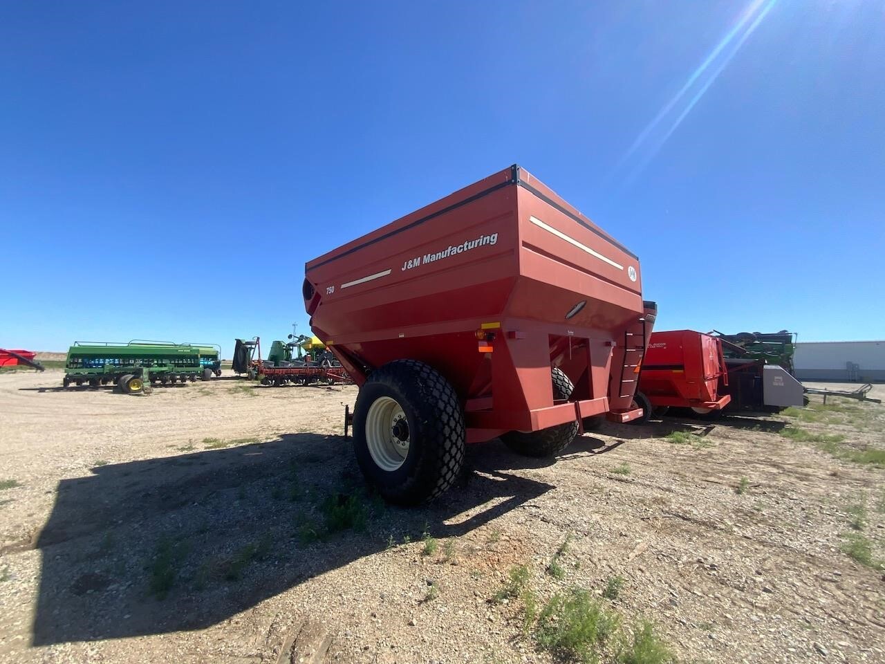  J&M 750 Grain Cart