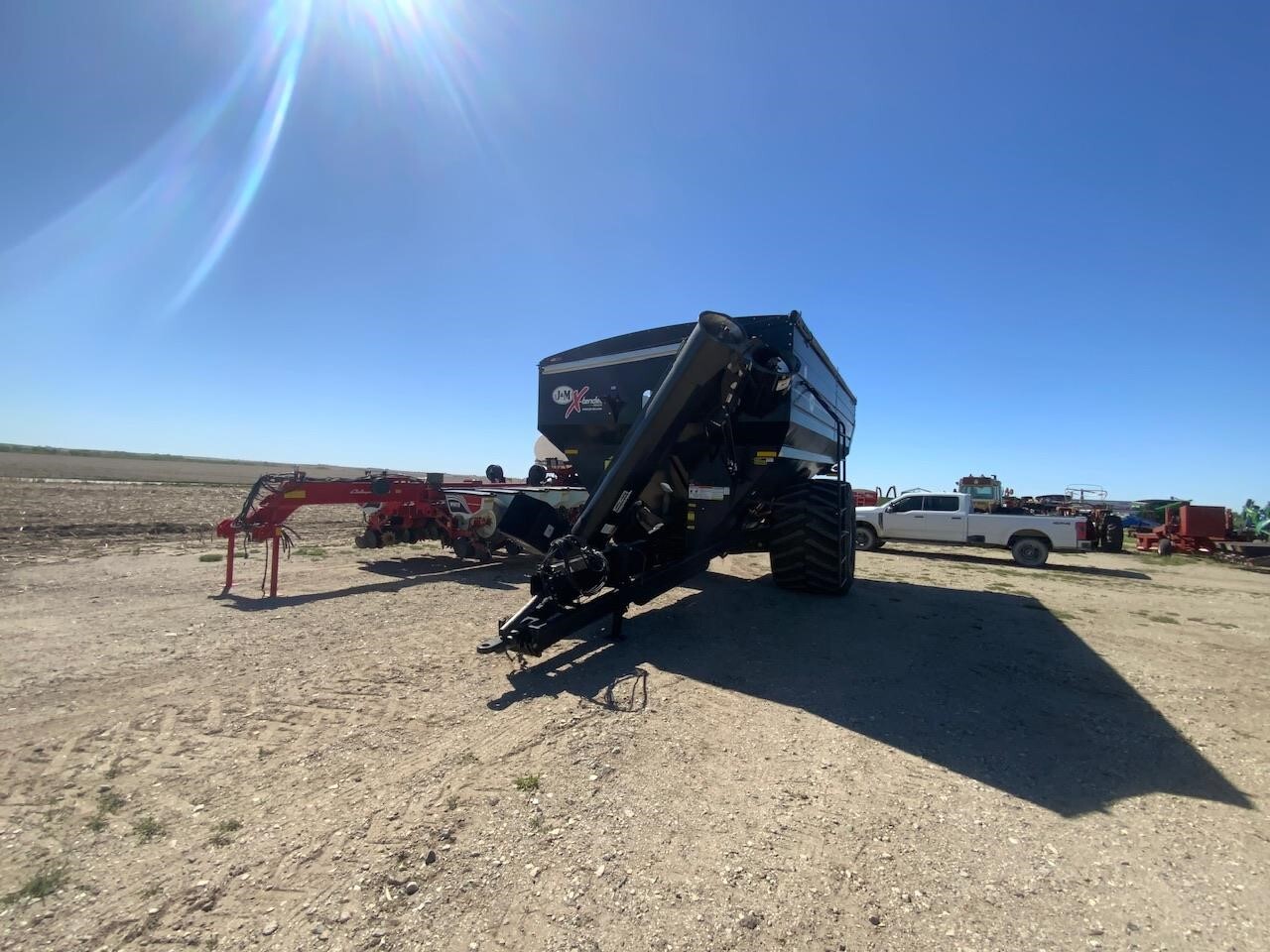 2024 J&M 1150-20D Grain Cart