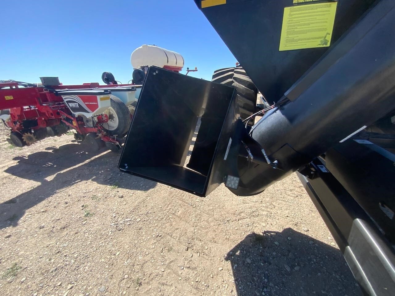 2024 J&M 1150-20D Grain Cart