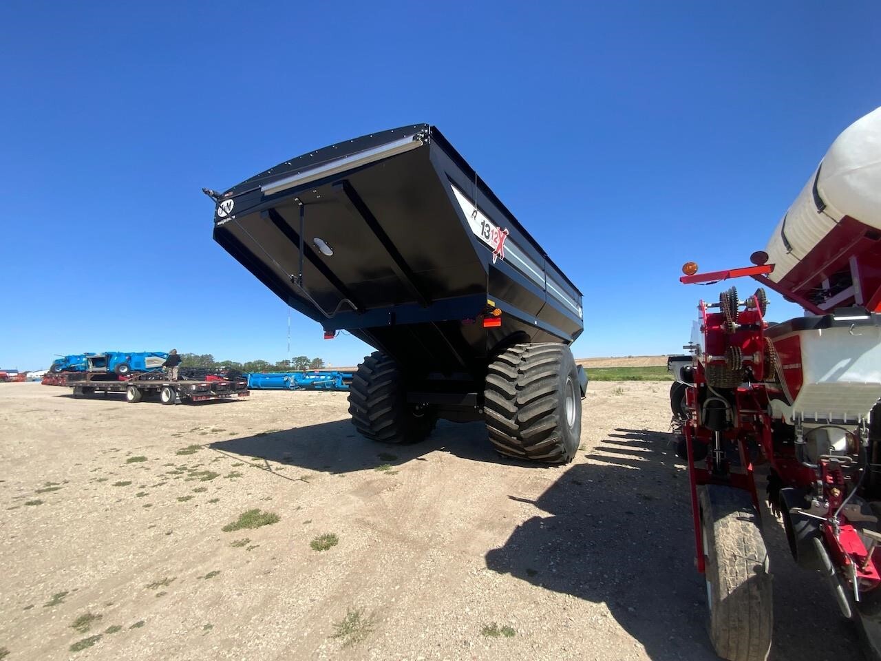 2024 J&M 1150-20D Grain Cart