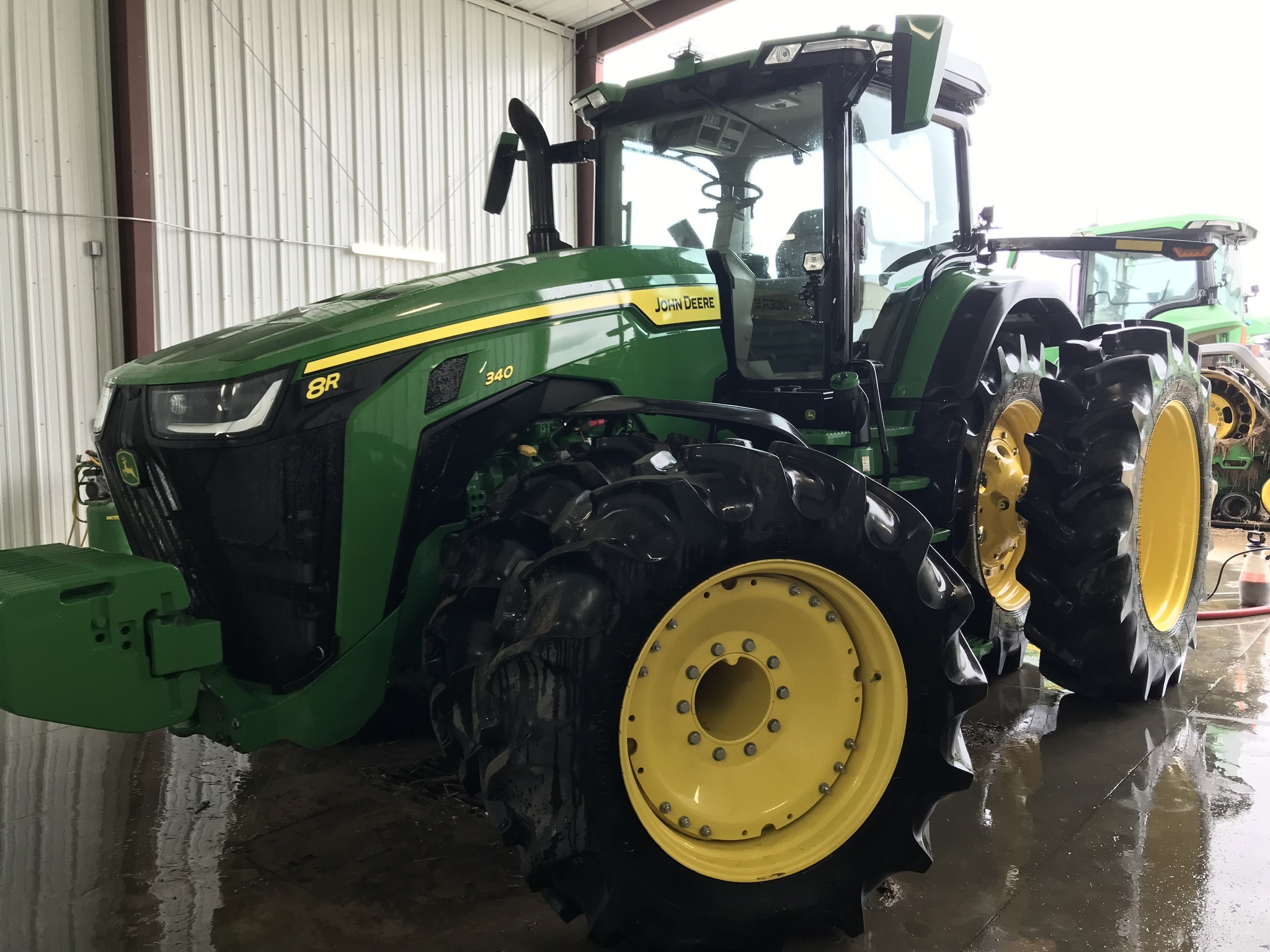 2022 John Deere 8R 340 Tractor
