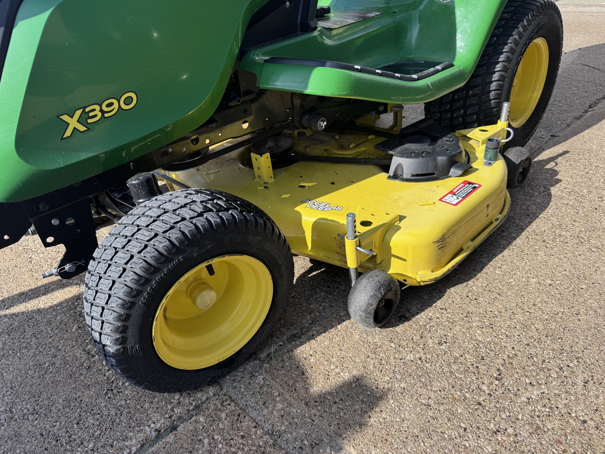 2021 John Deere X390 Lawn Mower