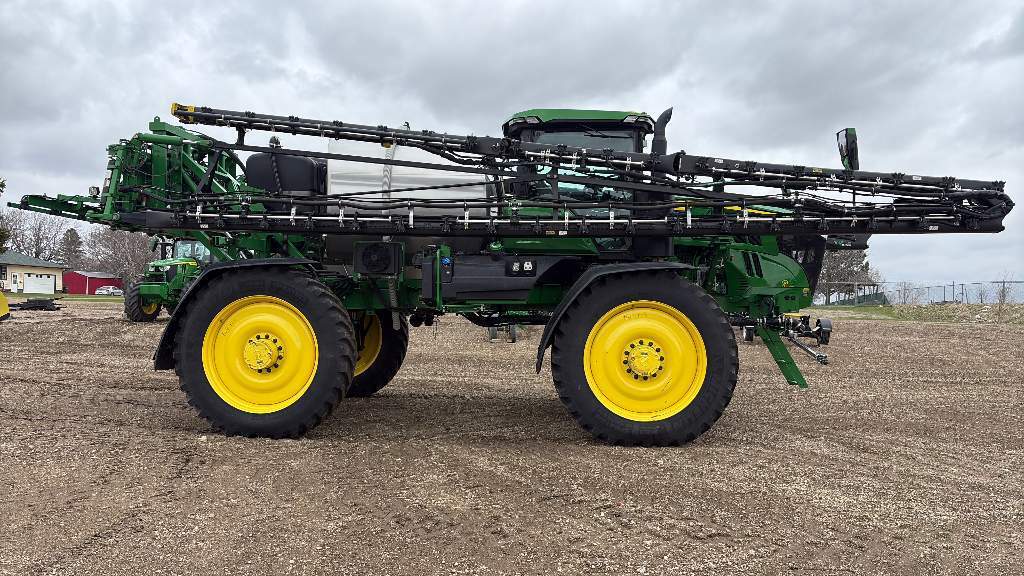 2025 John Deere 616R Self-Propelled Sprayer