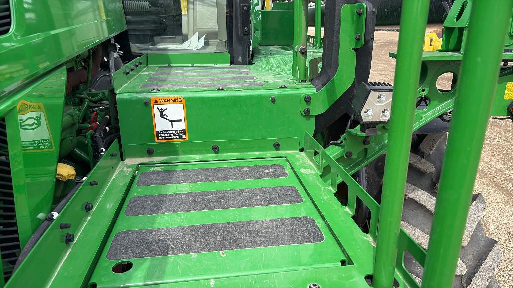 2025 John Deere 616R Self-Propelled Sprayer