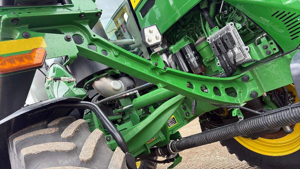 2025 John Deere 616R Self-Propelled Sprayer