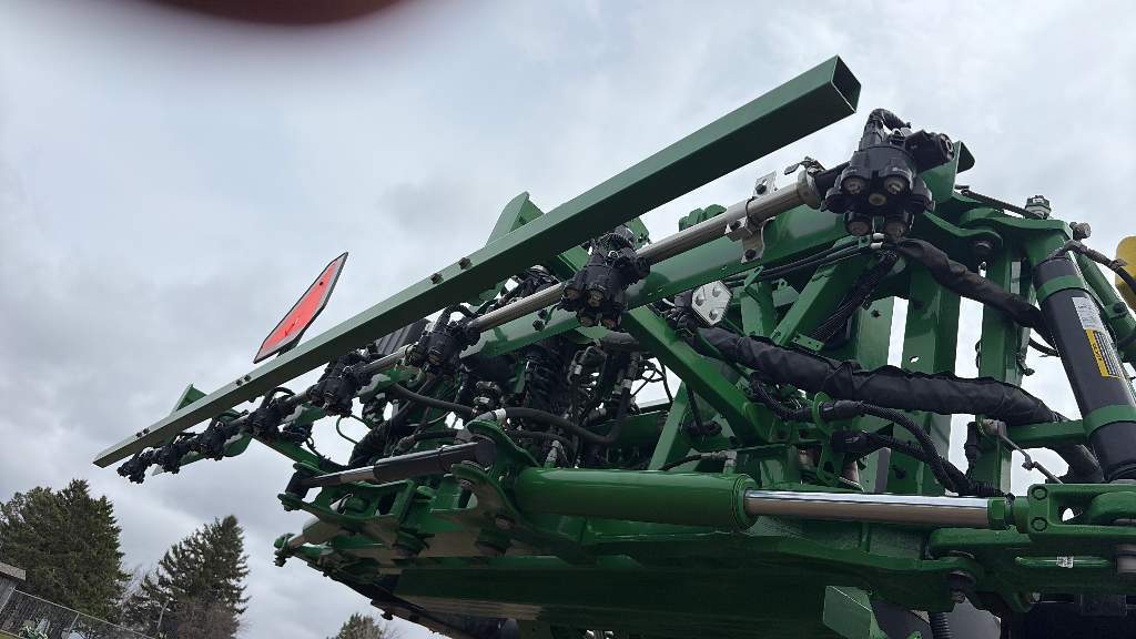 2025 John Deere 616R Self-Propelled Sprayer