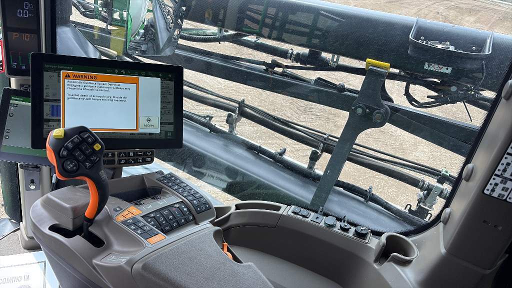 2025 John Deere 616R Self-Propelled Sprayer