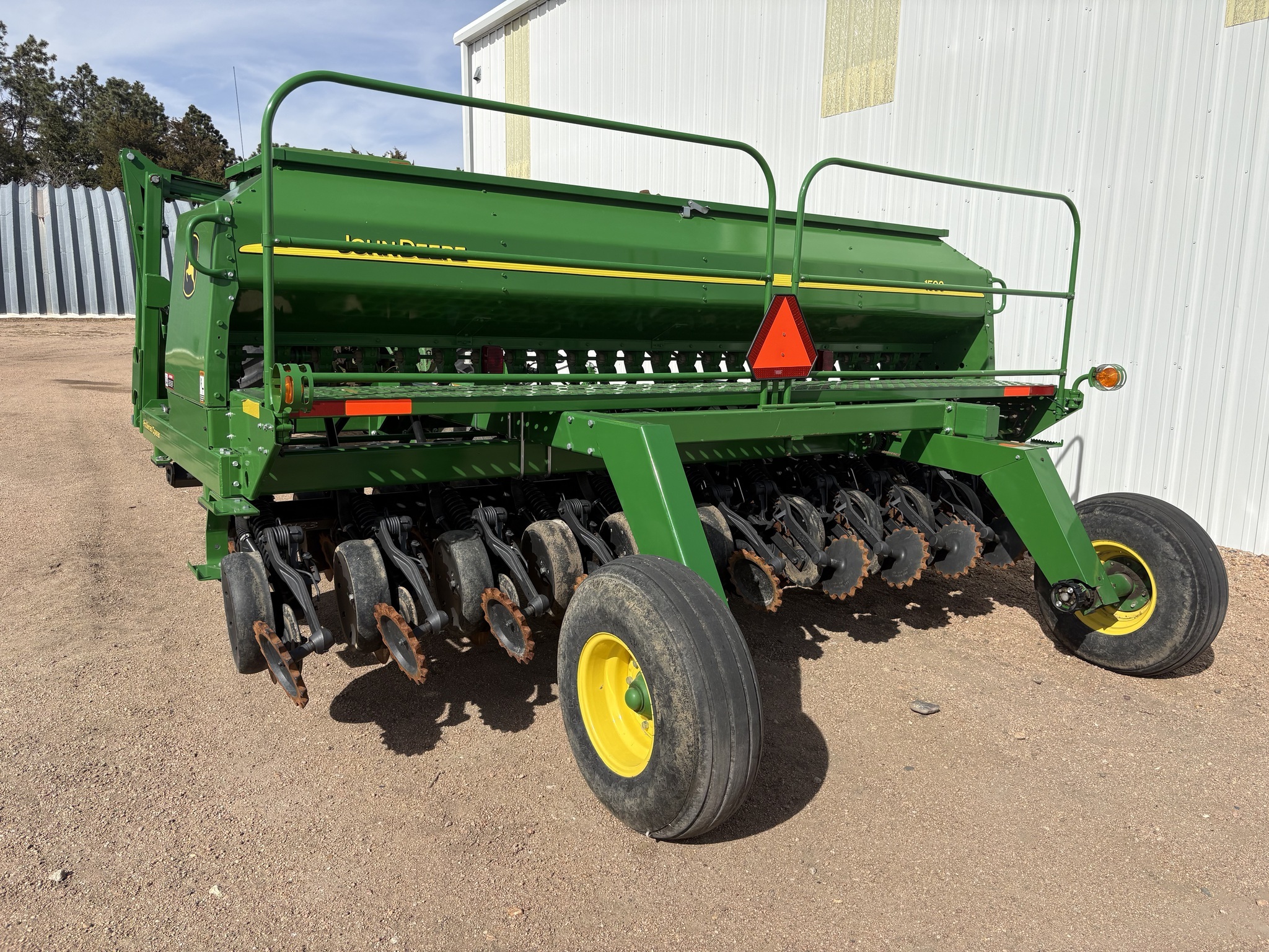 2023 John Deere 1590 Drill
