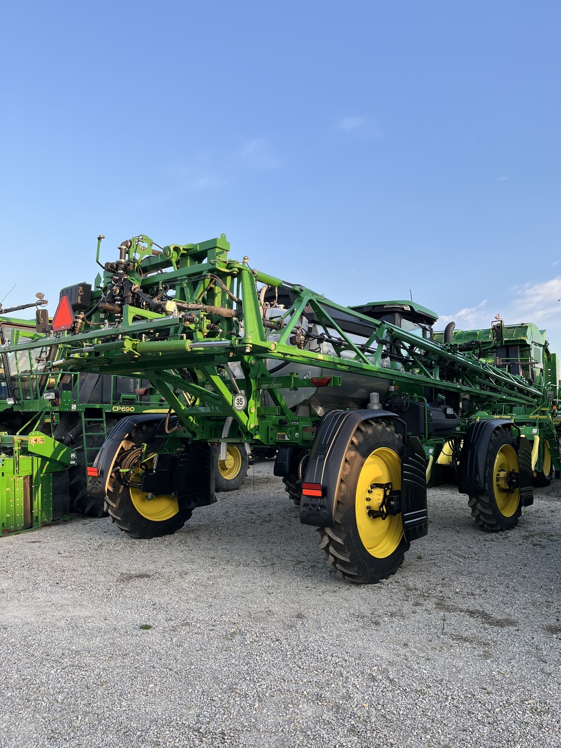 2023 John Deere 412R Self-Propelled Sprayer