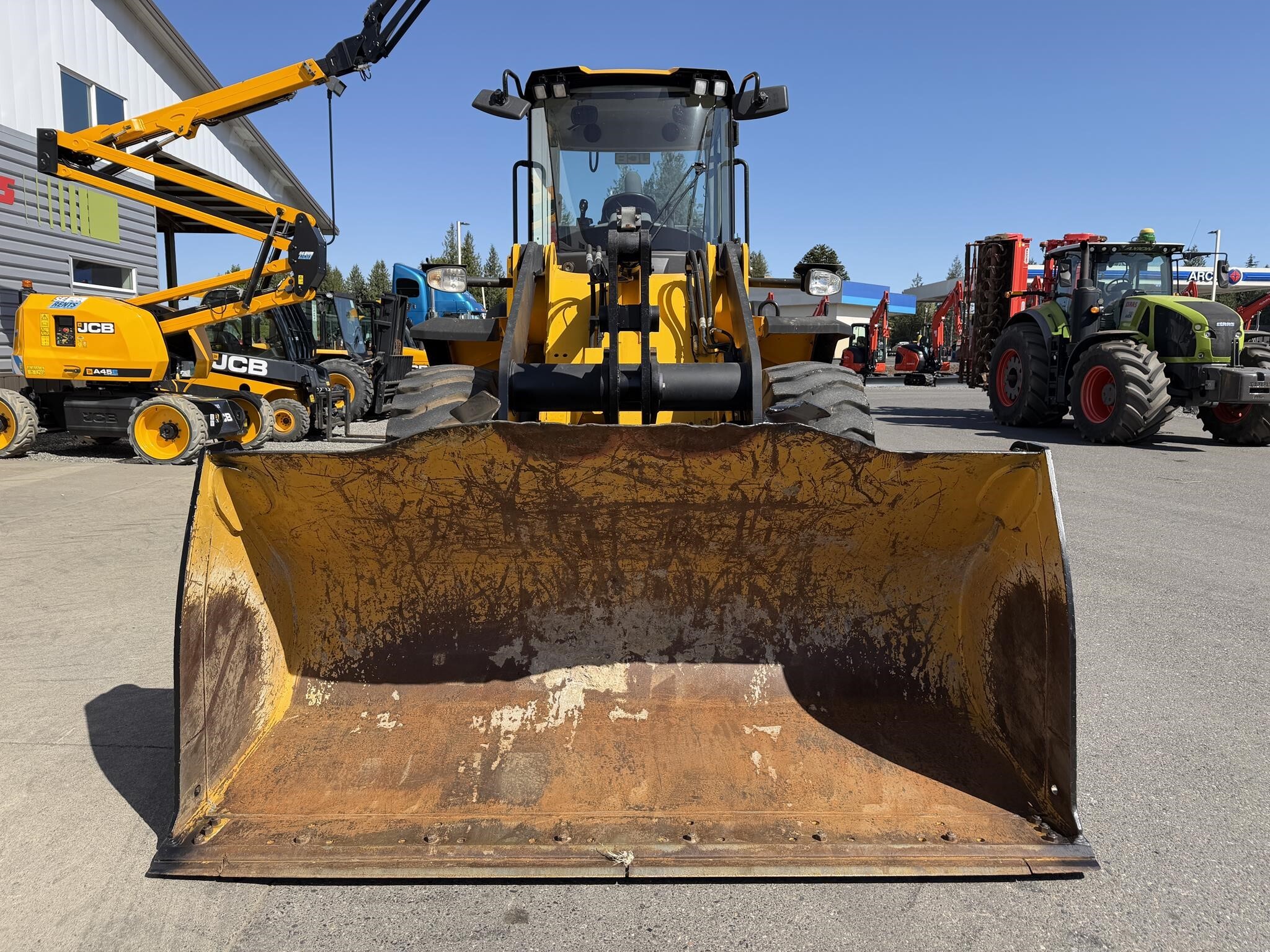 2017 JCB 427ZX Wheel Loader