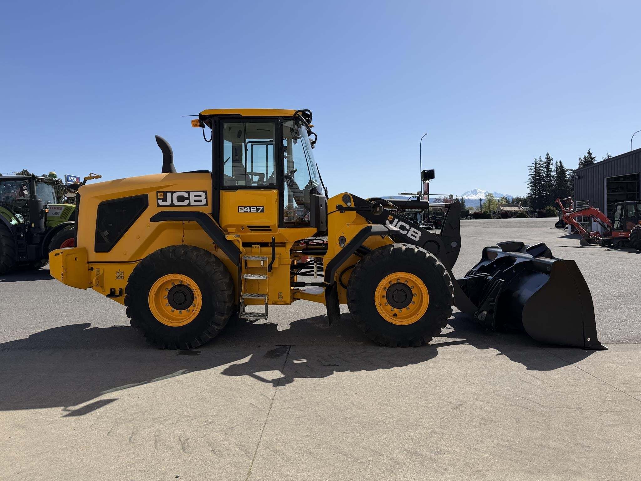 2017 JCB 427ZX Wheel Loader