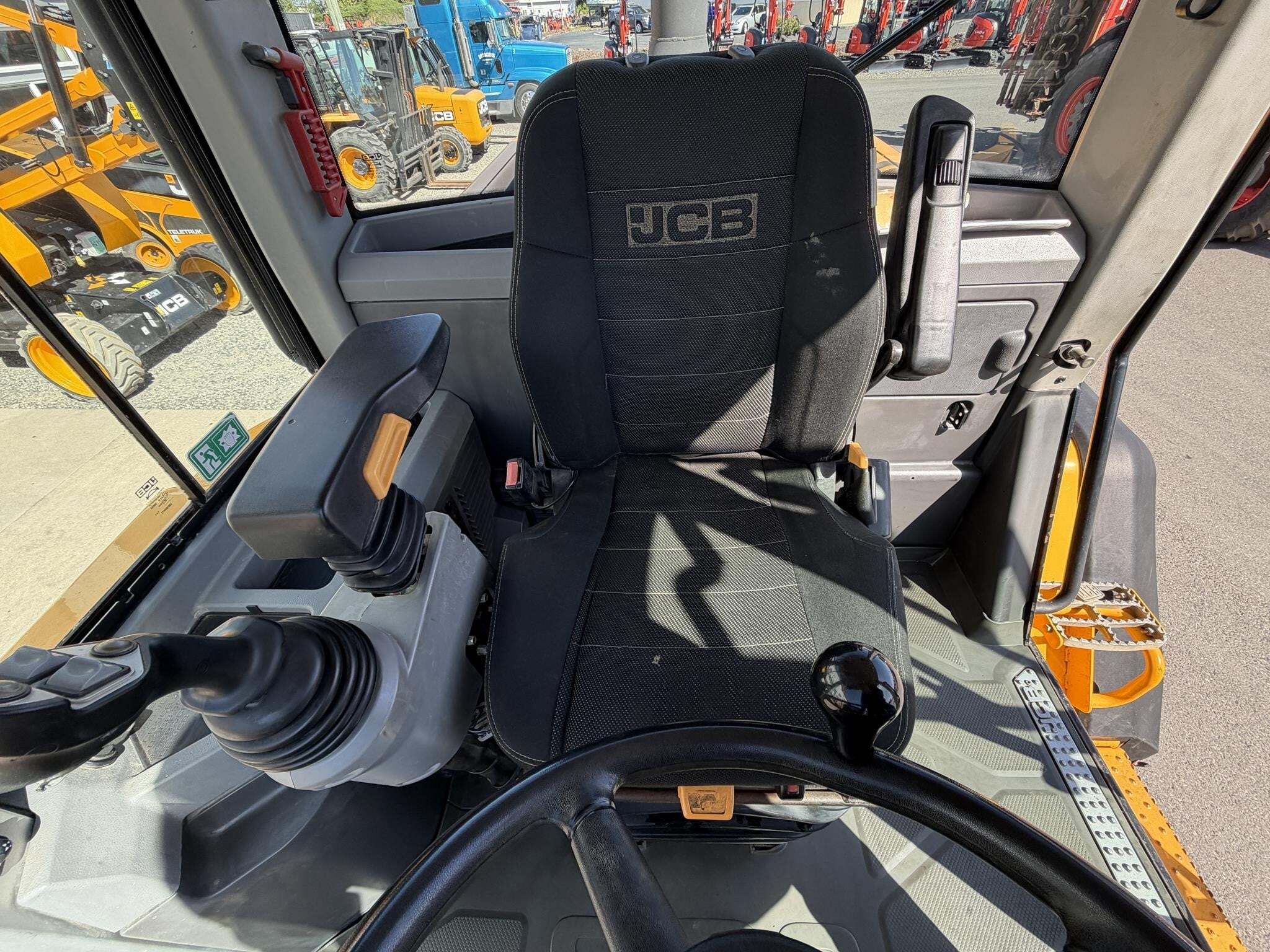 2017 JCB 427ZX Wheel Loader