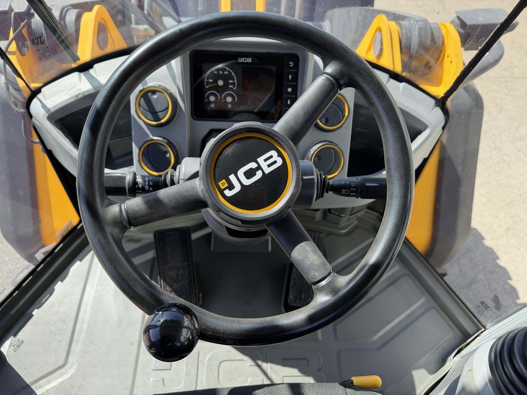 2017 JCB 427ZX Wheel Loader