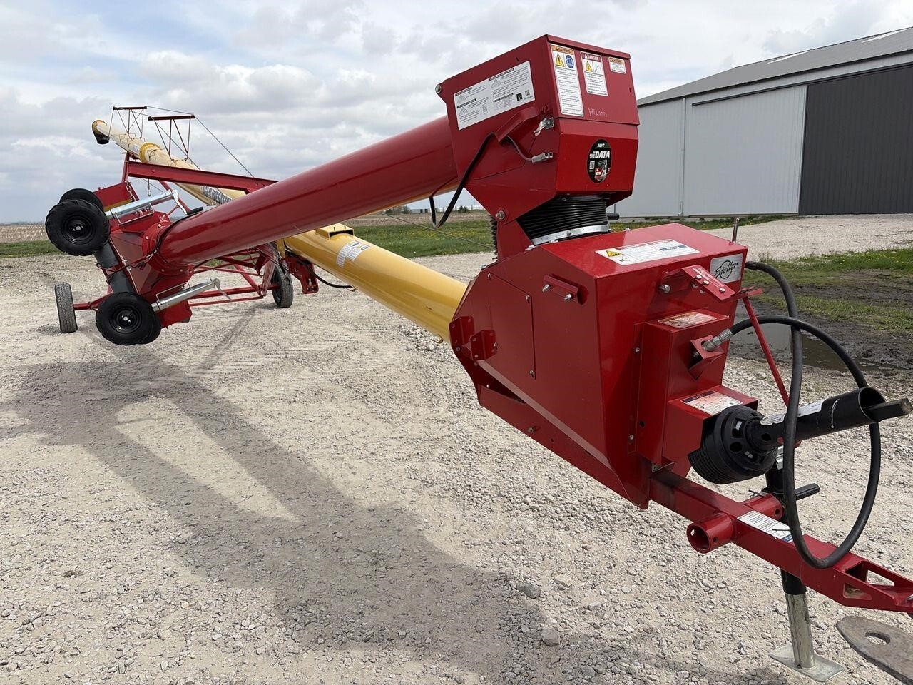 2022 Westfield MKX2 10-63 Augers and Conveyor