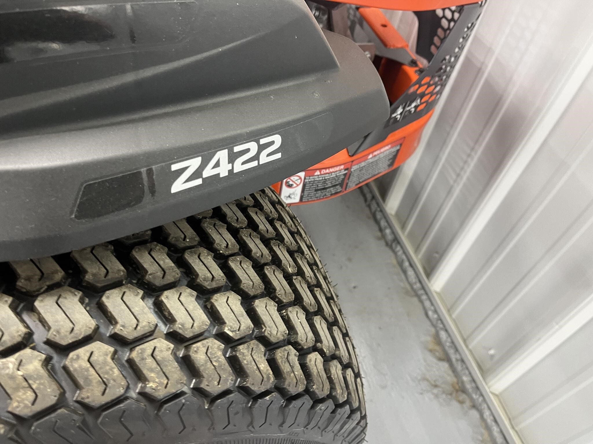 2026 Kubota Z422 Lawn Mower