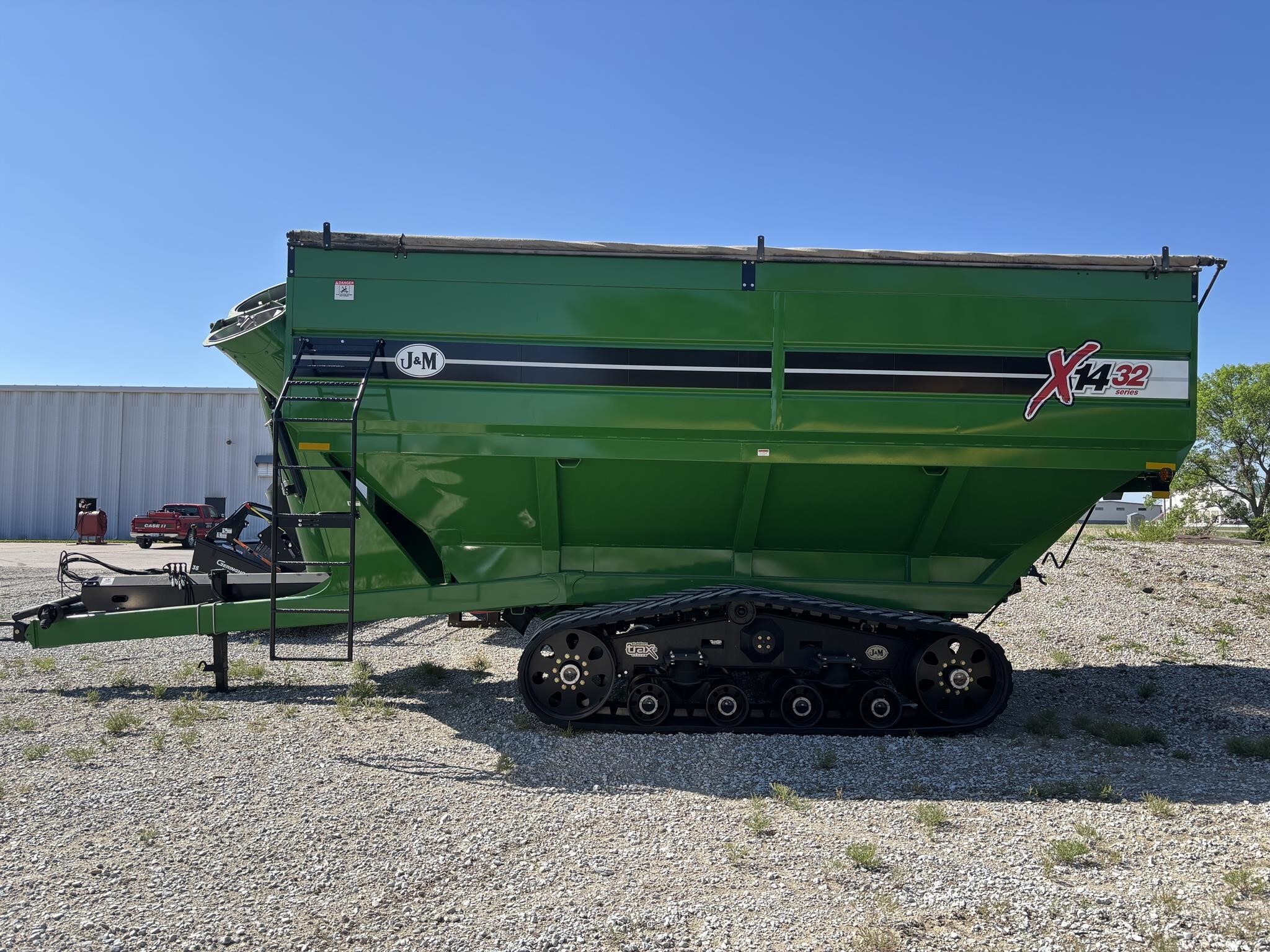 2021 J&M 1432-22T Grain Cart