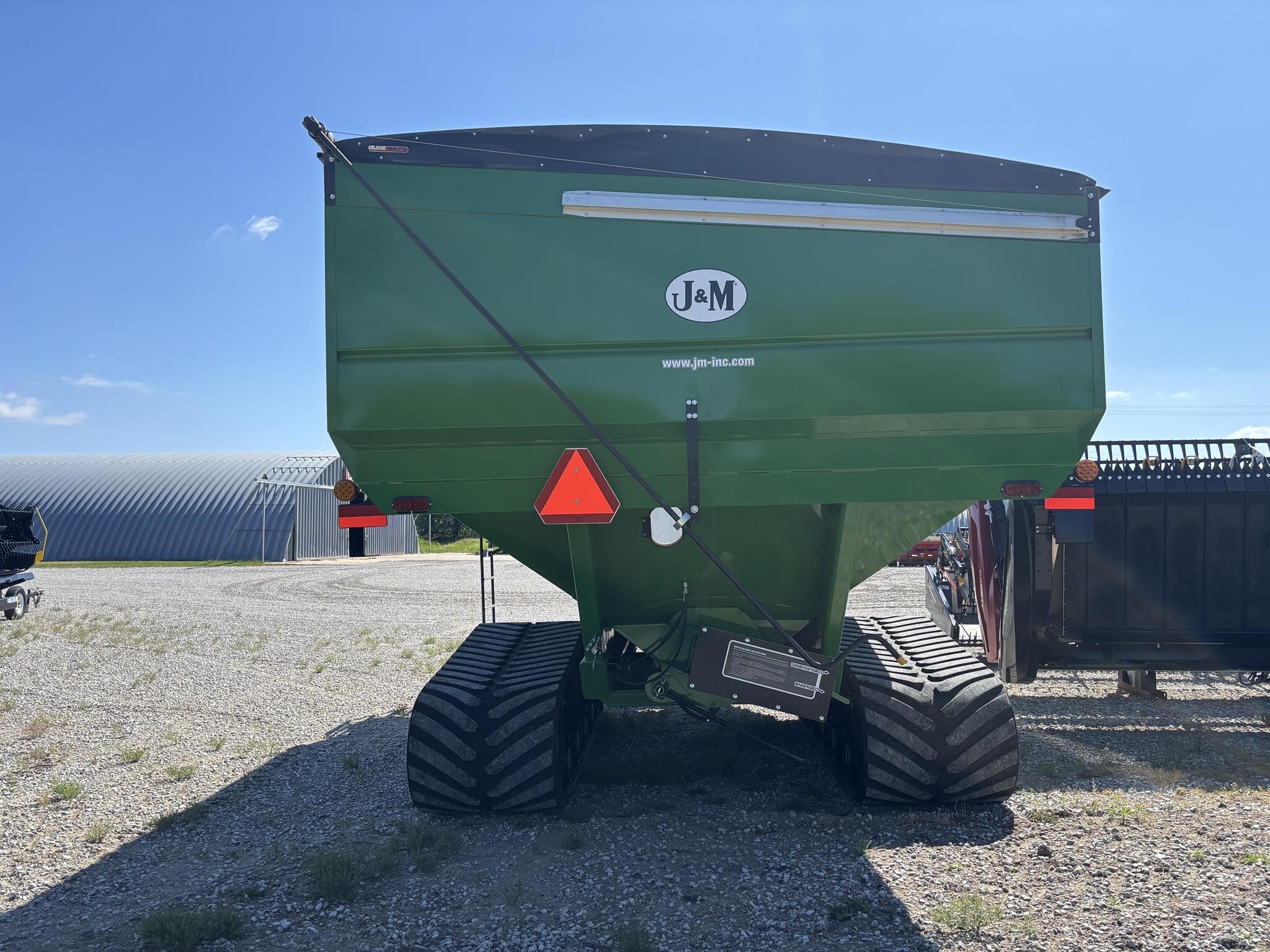 2021 J&M 1432-22T Grain Cart