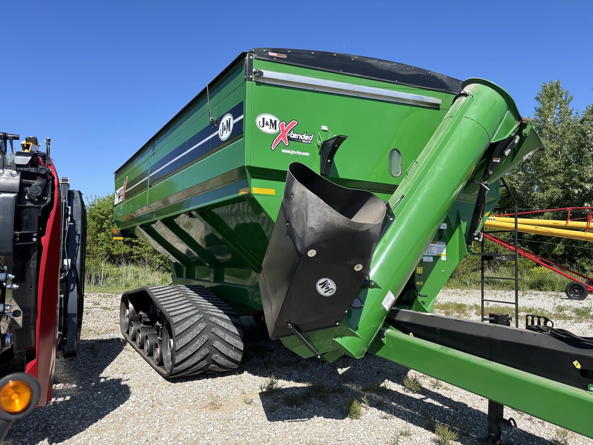 2021 J&M 1432-22T Grain Cart