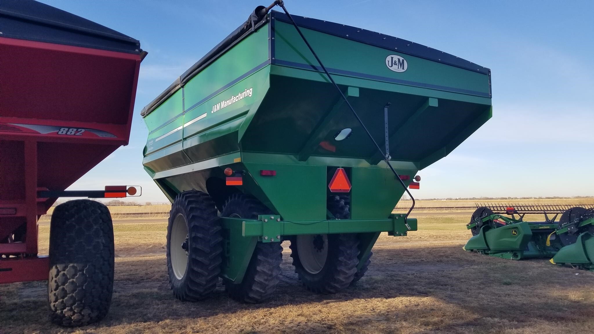 2011 J&M 1151-22D Grain Cart