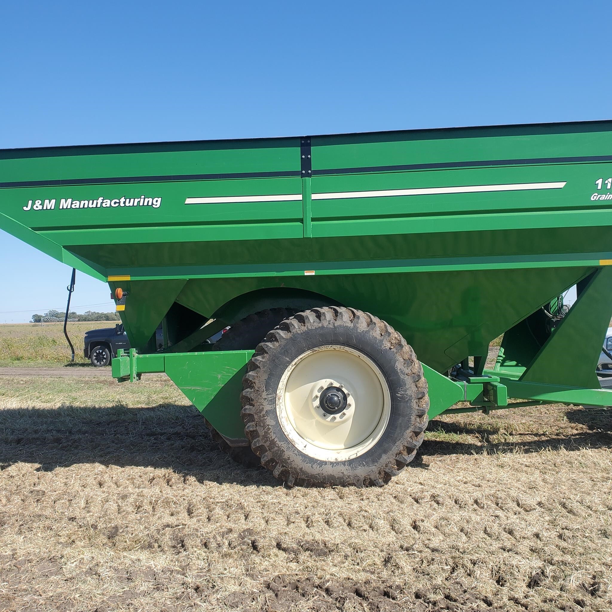 2011 J&M 1151-22D Grain Cart