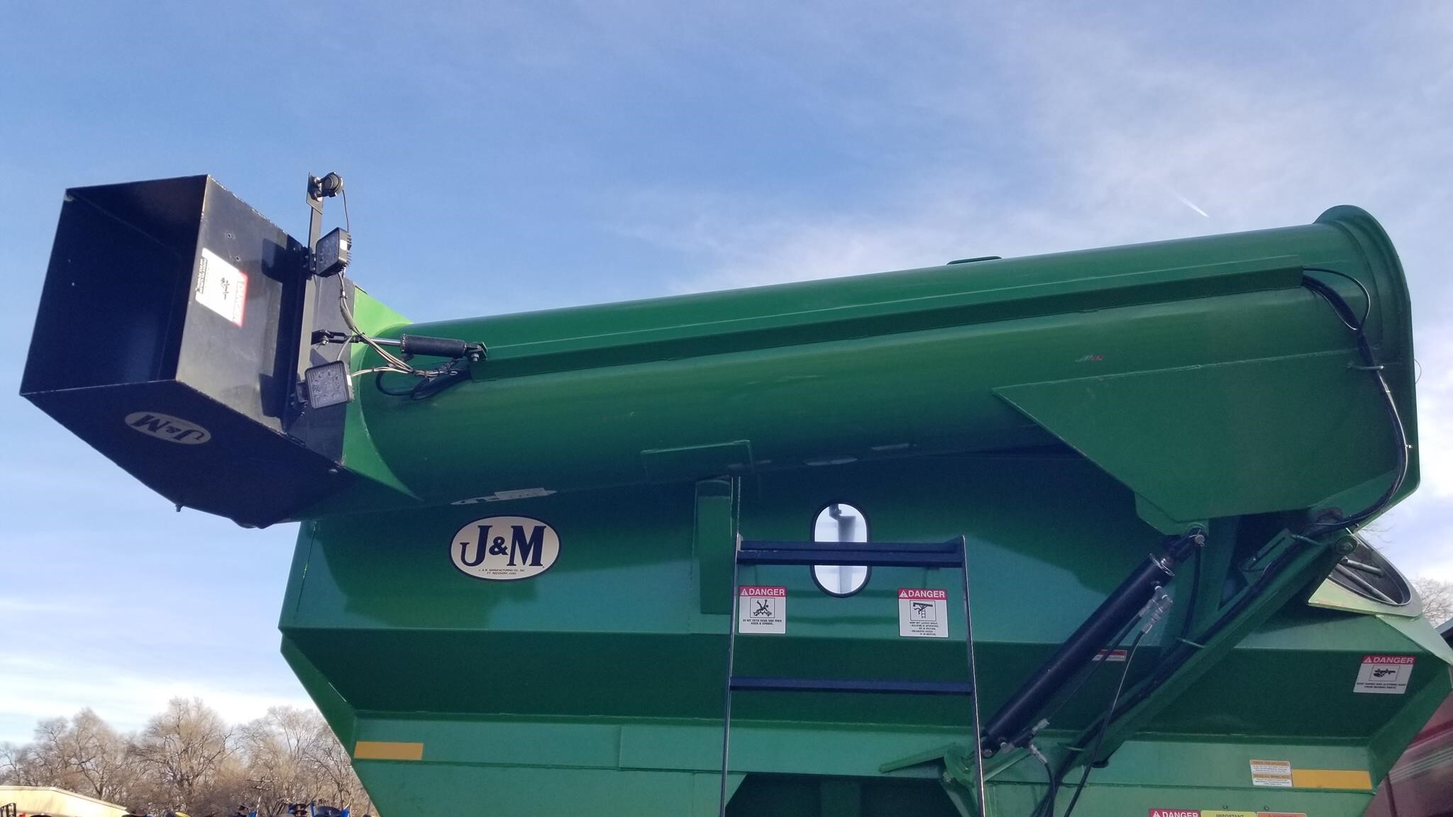 2011 J&M 1151-22D Grain Cart
