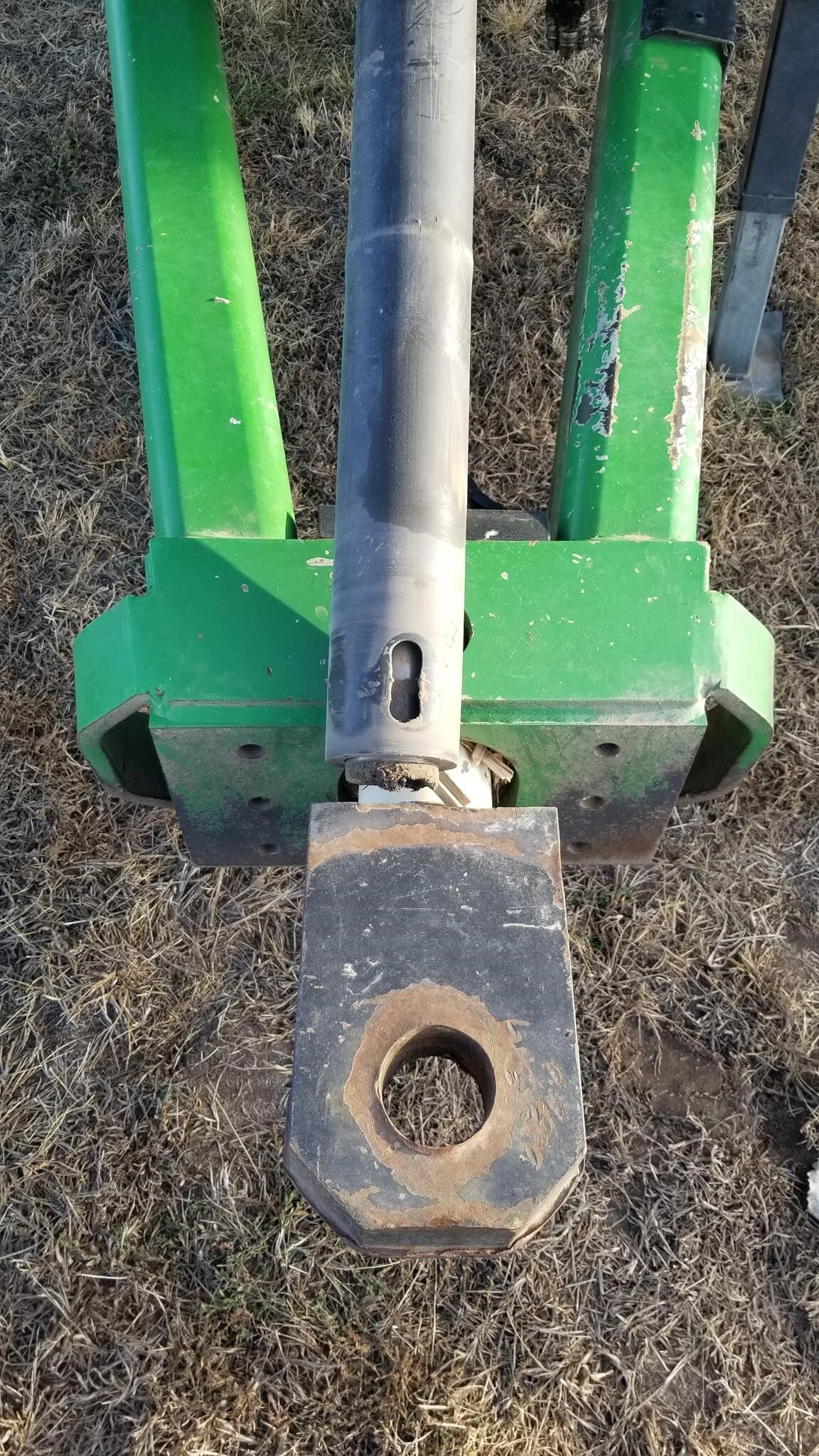 2011 J&M 1151-22D Grain Cart