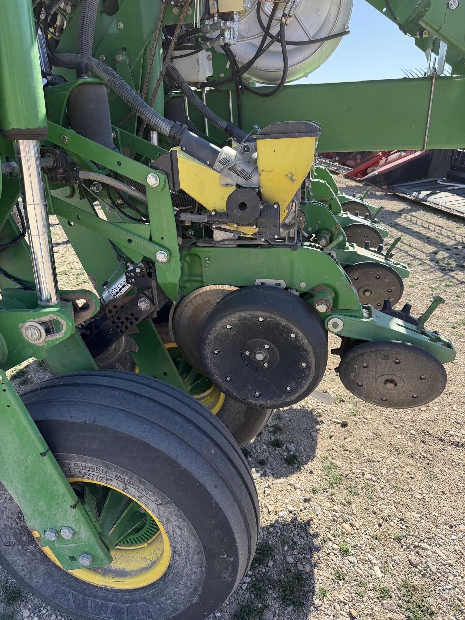  John Deere 1770NT Planter