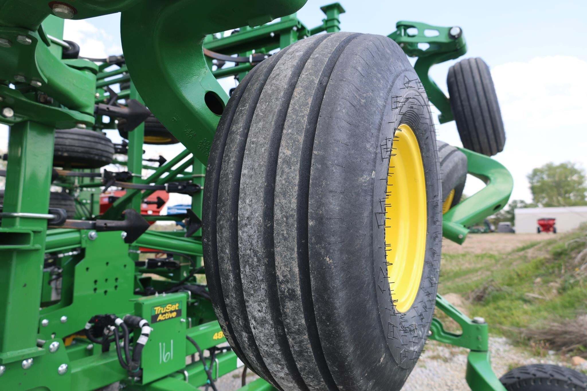 2024 John Deere 2230FH Field Cultivator