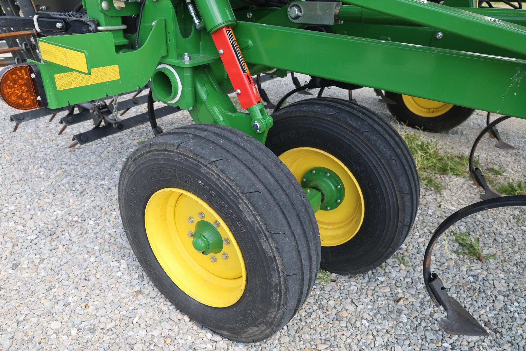 2024 John Deere 2230FH Field Cultivator