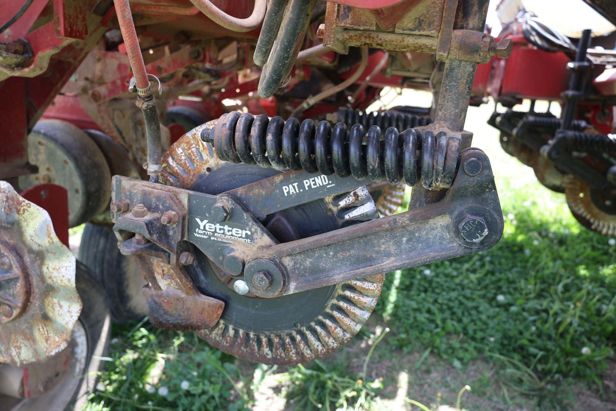  White 8180 Planter